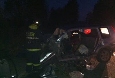 В Кировском районе Ленобласти спасатели деблокировали пострадавшего из авто после ДТП