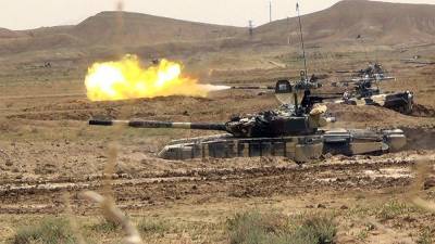 Вооруженный конфликт Азербайджана и Армении обострился: в боях применили танки
