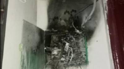 Жильцы дома на улице Гладкова остались без света из-за загоревшейся проводки