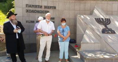 В Севастополе почтили память расстрелянных нацистами евреев и крымчаков