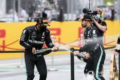 Хэмилтон и Mercedes выиграли Гран-при Штирии