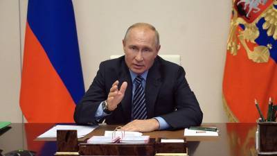 Путин потребовал продолжить «обеление» экономики России