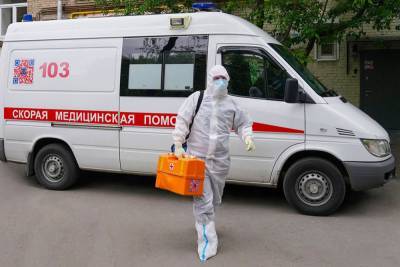Более 12 тысяч вызовов в сутки отрабатывала скорая в Москве во время пандемии