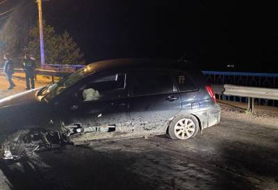 В Конаково водитель бросил на мосту разбитую машину и сбежал с места ДТП