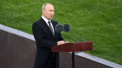 Путин заявил, что Россия не допустила взрывного роста безработицы
