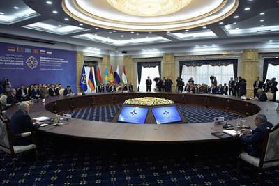 ОДКБ проведет экстренное заседание из-за боев на границе Армении и Азербайджана