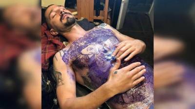 Шайа ЛаБаф сделал себе татуировку на всю грудь ради новой роли
