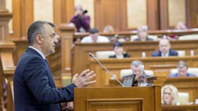 Правительство Молдавии остается: оппозиция так и не решилась на вотум недоверия