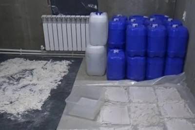 Почти двести килограммов наркотиков обнаружили сотрудники полиции в подпольной лаборатории в Кинешме