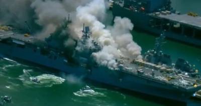 На десантном корабле ВМС США USS Bonhomme Richard вспыхнул пожар (ВИДЕО)