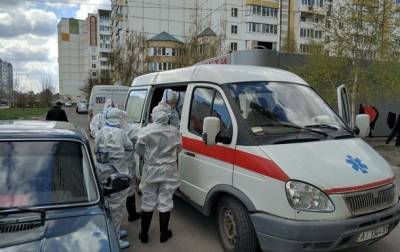 В Киеве закрыли на карантин общежитие ВУЗа после вспышки COVID