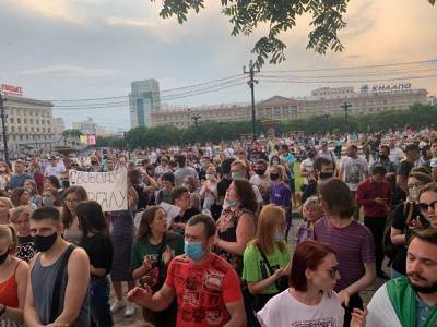 В Хабаровском крае третий день проходят стихийные митинги в поддержку Сергея Фургала