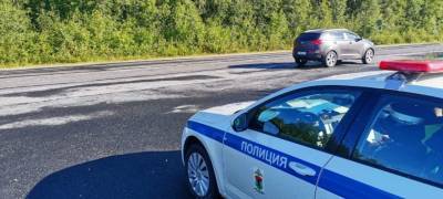 Трех пьяных автоледи за выходные отстранили от вождения в Карелии