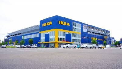 В Петербурге собрались огромные очереди к открывшимся магазинам IKEA