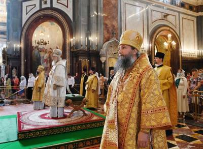 Уральский епископ вместе с патриархом Кириллом провел богослужение в Москве