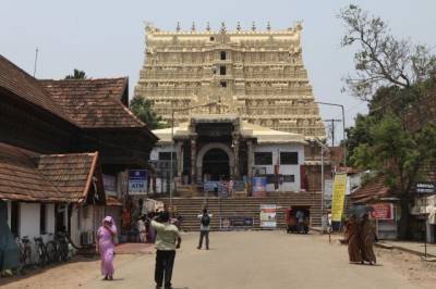 В Индии суд передал потомкам древних правителей права на храм с сокровищами