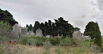 Кладбище во Франции осквернили свастиками и антисемитскими надписями - ofigenno.com - Израиль - Франция