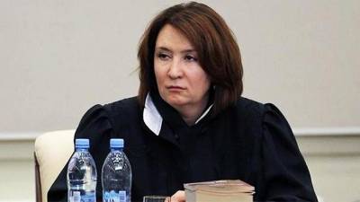 Раскрывший историю судьи Хахалевой адвокат потребовал извинений