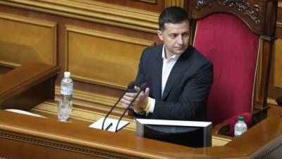 Зеленский отозвал проект постановления о местных выборах на Украине
