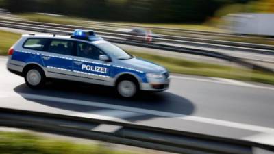 Баден-Вюртемберг: полиция разыскивает вооруженного мужчину и просит людей оставаться дома