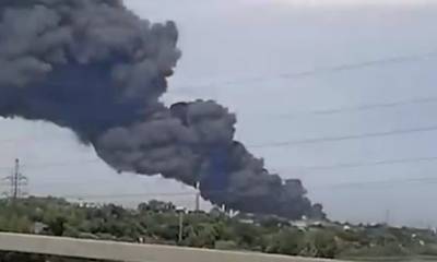 Опубликовано видео страшного пожара на химпредприятии в Самарской области