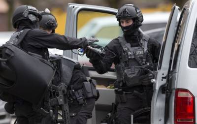 Немецкая полиция задержала двух исламистов, которые могут быть убийцами сирийского офицера
