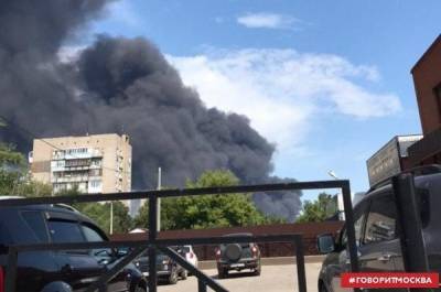 Площадь пожара на складе в Самаре увеличилась до 10 тысяч кв. метров