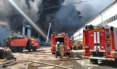 Прокуратура выясняет причины крупного пожара в Самаре