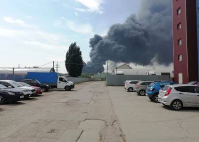 Площадь пожара на складе в Самаре выросла до 10 тыс квадратных метров