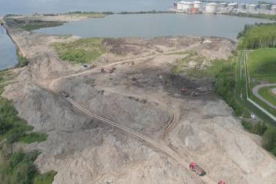 Росприроднадзор возбудил дело из-за строительных отходов в водоохранной зоне Финского залива