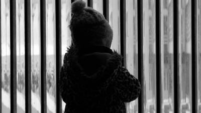 Жестокую петербурженку осудят за истязание малолетних детей