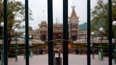 Гонконгский Disneyland снова закрывается на фоне всплеска заражений коронавирусом