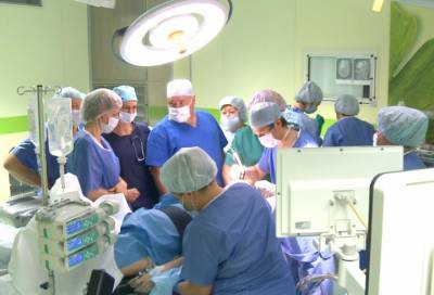 Нейрохирурги Центра Алмазова удалили беременной гигантскую опухоль мозга