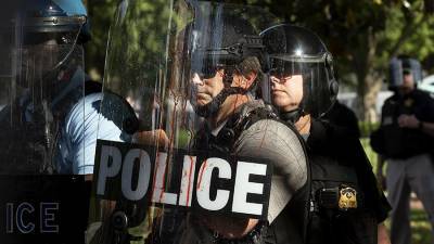 Трамп допустил возможность роспуска полиции в ряде городов США