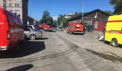 Мужчина погиб при обрушении потолка в двухэтажном доме в Новосибирске