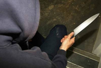 Мужчина с ножом напал на 18-летнюю читинку на улице Бабушкина и ограбил её