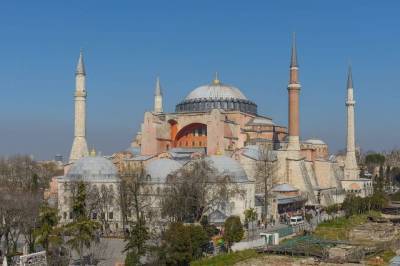 Турция отвергла критику Евросоюза по поводу изменения статуса Святой Софии