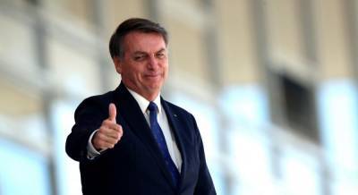 Зараженный коронавирусом президент Бразилии рассказал о самочувствии