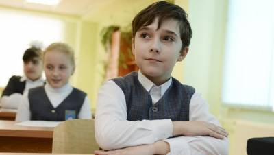 Петербургских школьников намерены перевести на пятидневное обучение