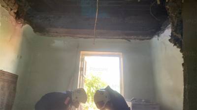 В Новосибирске мужчину убило обвалившимся в доме потолком