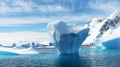 Платформу "Северный полюс" спустят на воду в ближайшие месяцы