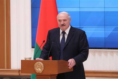Лукашенко рассказал Макрону о доверительных отношениях
