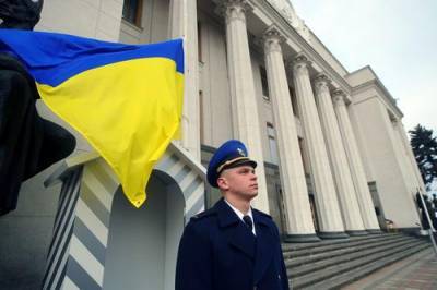 Киевский политолог предрек Украине скорые потрясения хуже войны в Донбассе