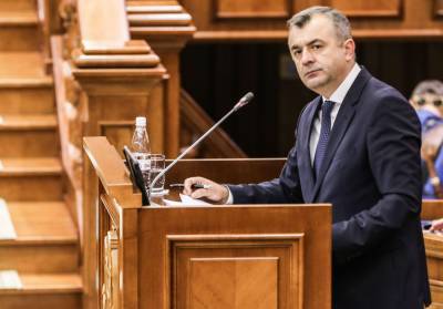 От свержения правительства Молдову отделяют 26 депутатов