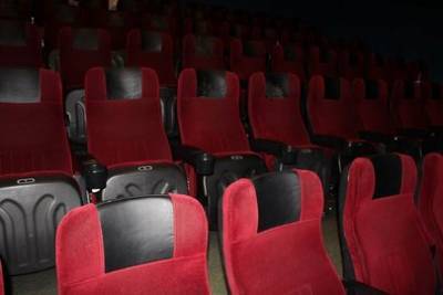 Главам регионов России разрешили открыть кинотеатры