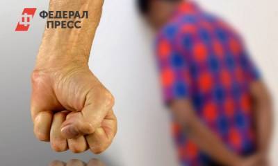 СМИ: первоуральский депутат жестоко избил крымчанина