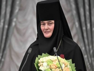 У настоятельницы женского монастыря заметили иномарку стоимостью почти 4 миллиона гривен