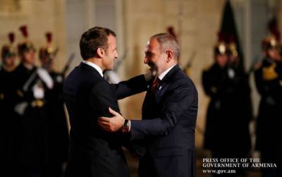 "Дорогой Эммануэль!" Премьер и президент Армении поздравили и особо отметили роль Франции