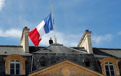 Посольство Франции в День взятия Бастилии вместо приема запустит воздушный шар