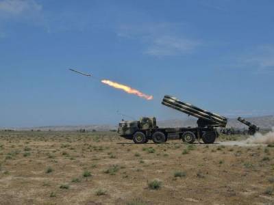 Российский эксперт: артиллерия Азербайджана эффективнее армянской